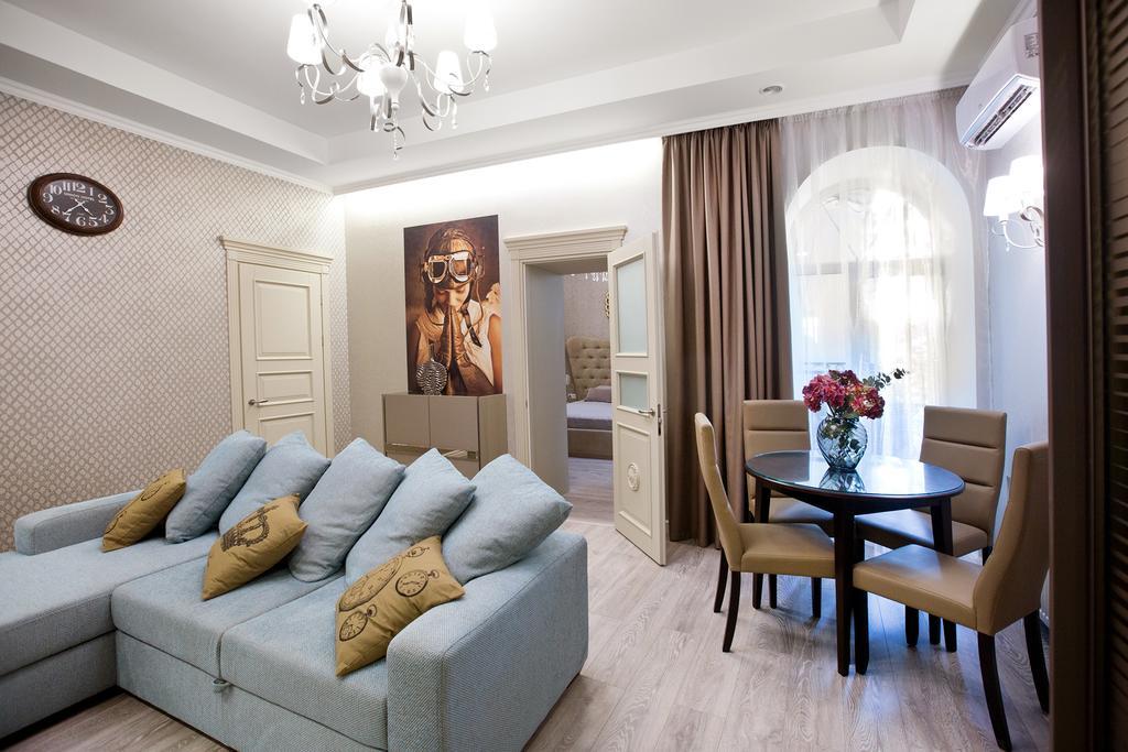 Jane Stone Apartment *